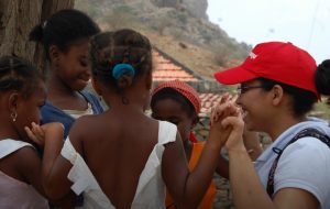 O BooKafé leva livros, carinho e muito amor para comunidades carentes em Cabo Verde – África.