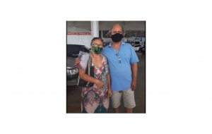 AS TRANSMISSÕES DO IVPT ESTÃO AJUDANDO OS COLPORTORES NAS RUAS